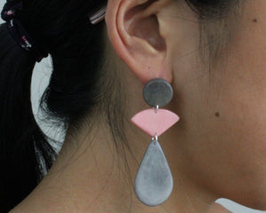 Handmade earring, push back, tagua, colourful, grey, ear