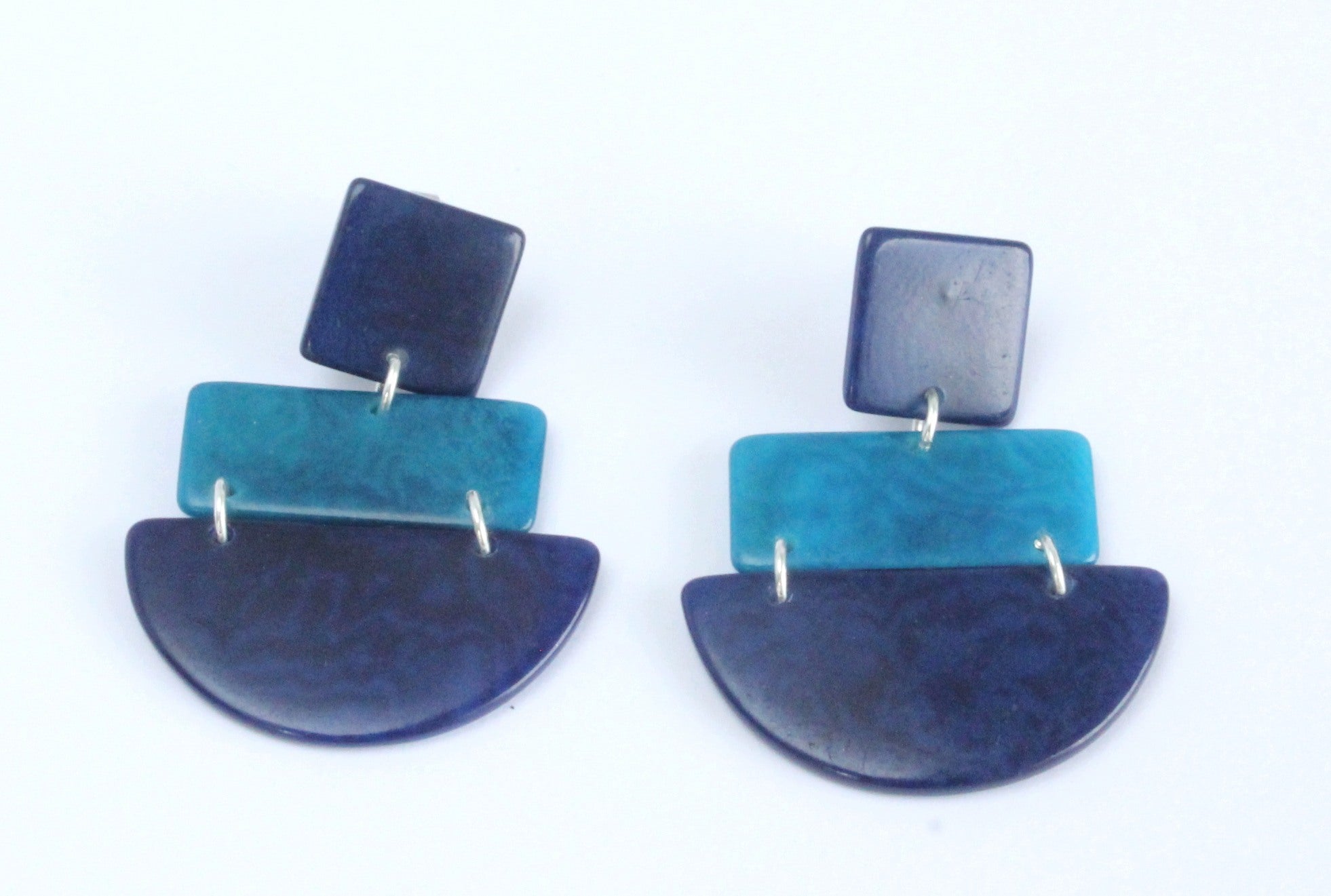 Handmade earring, sustainable, tagua, push back, blue