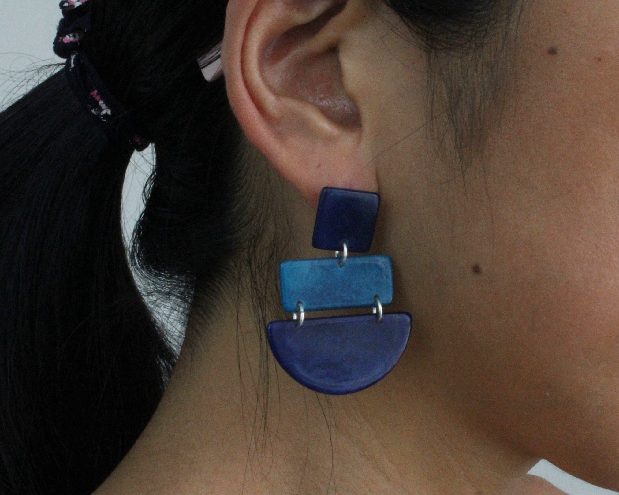 Handmade earring, sustainable, tagua, push back, blue, ear